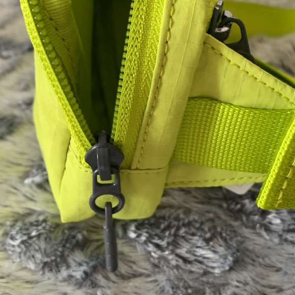 Lululemon Athletica Lichen Lime Belt Bag - Picture 8 of 9